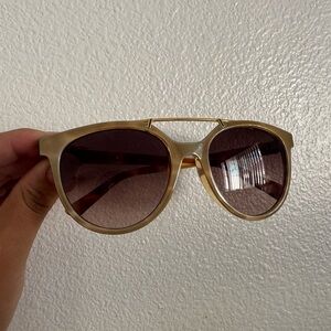 Women’s Vonzipper gold/ brown sunglasses